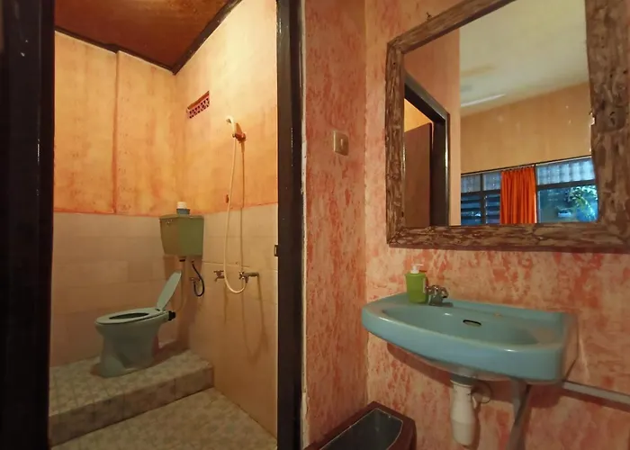 Lovina Central Hostel ベッド・アンド・ブレックファスト